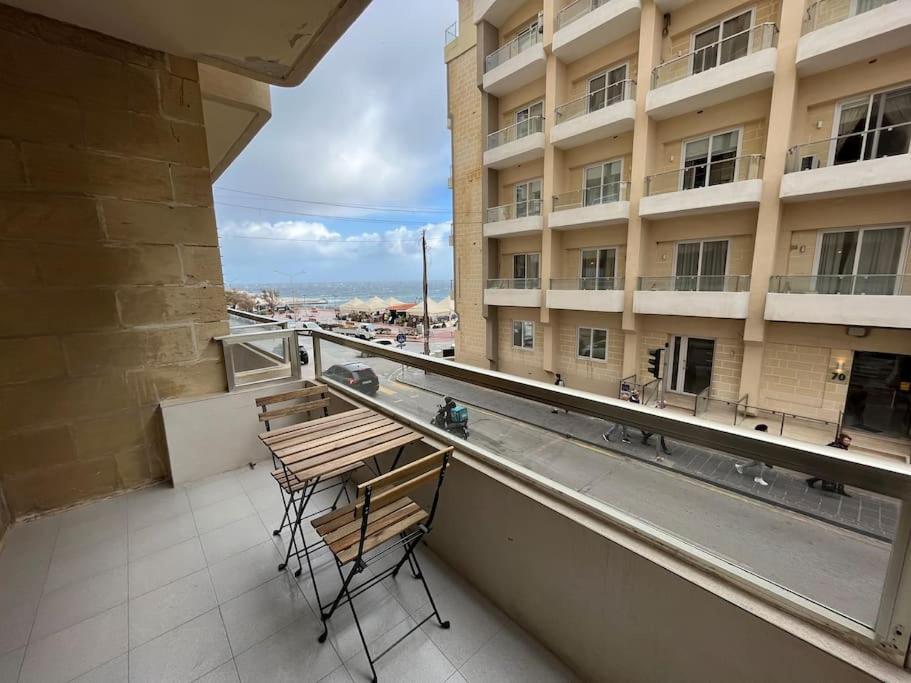 Seaview 3 Bedroom Apartment In Sliema Exterior photo